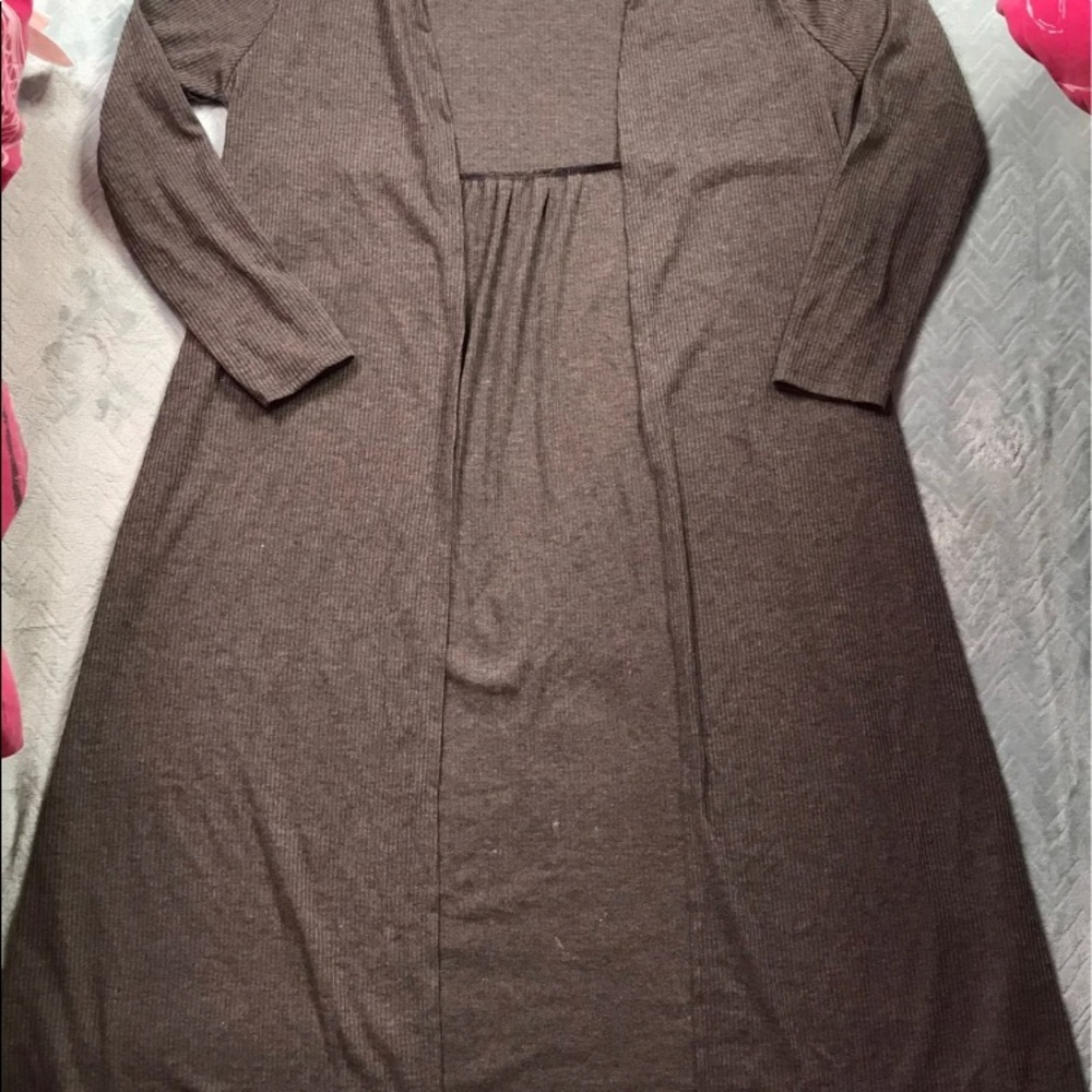 Cardigan - Picture 2 of 3